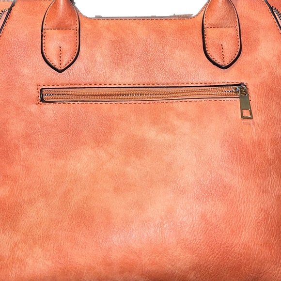 SOLD❤️Faux Leather Hand bag - Picture 5 of 7